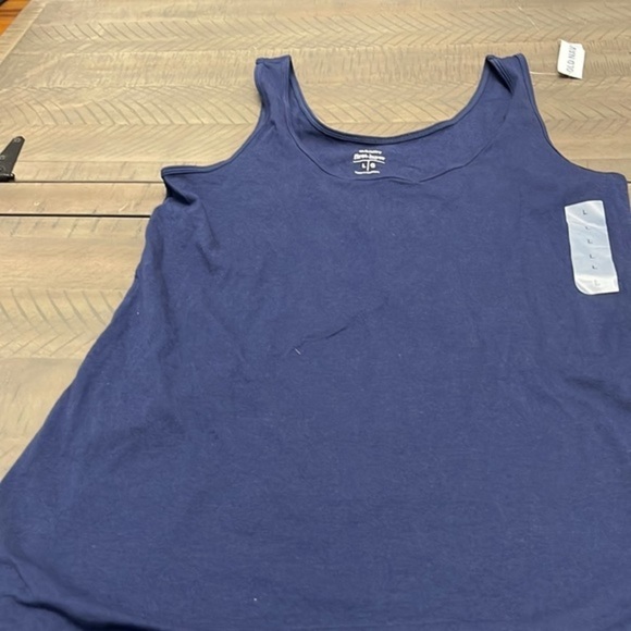 Old Navy Tops - 𝅺old navy tank top new with tags size large